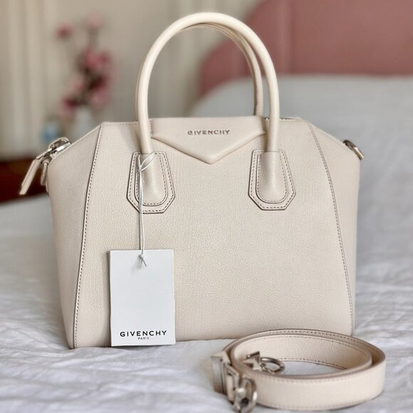 Givenchy Off-White Small Antigona Bag - Picture 2 of 7